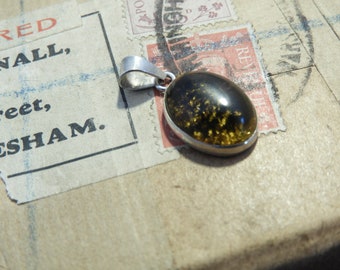 Small vintage amber and sterling silver pendant - 925 - sterling silver - Marked 925 - 0.9" - d