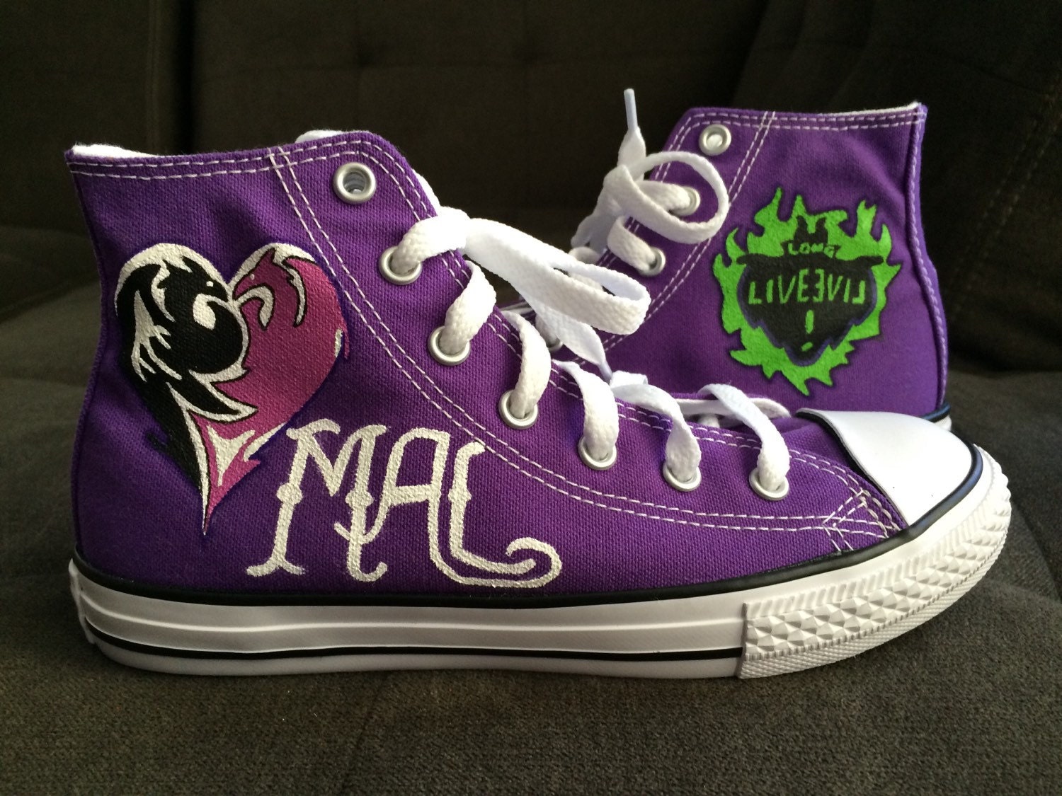 DESCENDANTS Converse Shoes Mal