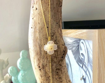Mother of Pearl flower chain