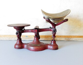 Vintage kitchen scale, cast iron scale, grocery store scale, Jacobs Brothers scale, counter top scale
