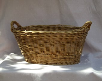 Vintage Wicker rattan 2 handle basket