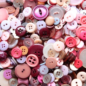 Buttons - Supplies - Pink Buttons, Lavender Vintage Button Lot, Lilac Buttons, craft buttons, bulk buttons