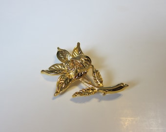 Vintage Flower Gold Tone Brooch