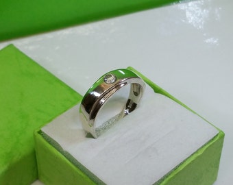 17.8 mm 925 Silver ring with Crystal stone SR682