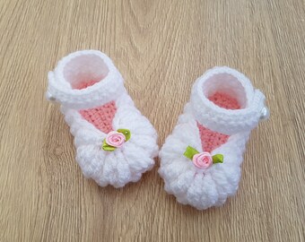Crochet Baby Booties Girls Shoes Mary Jane Crochet booties White Newborn Girl's Baby Shower Gift for Baby