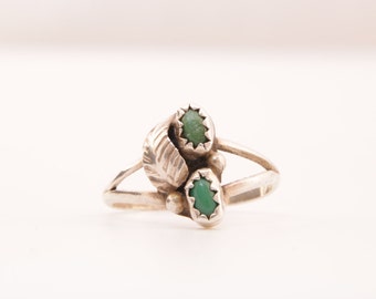 Vintage Native American turquoise feather ring / sterling silver and turquoise ring / turquoise ring / feathers and turquoise / 1244