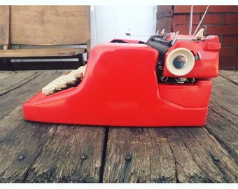 1950's Red Royal Quiet De Luxe Portable Manual Typewriter