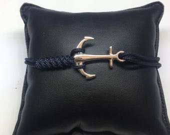 Still silver with innovative nautical bracelet