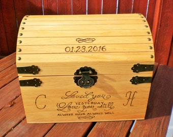Wedding Card Box, Rustic Card Box, Wedding Card Box, Shabby Chic, Treasure Box/Keepsake Box, Personalized Card Box.