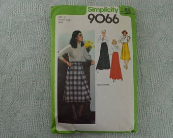 Simplicity Sewing Pattern 9066 skirt from 1979 size 12