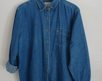 denim button up with brown collar