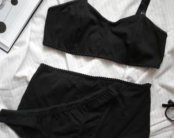 Black cotton lingerie set / Organic cotton wireless bralette / Comfortable woman's underwear / Cotton high waisted panties / Bra and panties