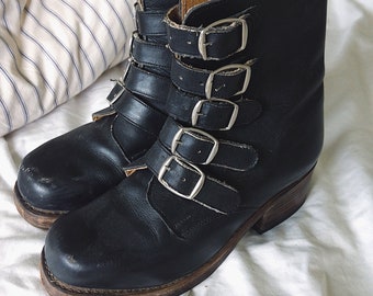Vintage 90s // BADASS LEATHER BUCKLE Boots // Heavy Duty Festival Goth Combat Boots // Transport // Size 6.5 - 7