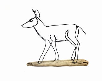 Doe Wire Sculpture, Deer Wire Sculpture, Doe Wildlife Wire Sculpture, Minimal Wire Sculpture, Deer Art, 572027508