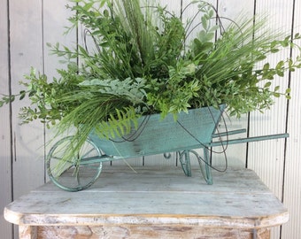 Centerpiece, Summer floral arrangement, Spring decor, Spring Table Arrangment, Spring Centerpiece, little wagon arrangement, wagon