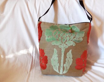 linen with velvet flower print shoulder bag
