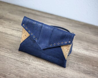 Cork vegan clutch // LOLA - Blue Denim