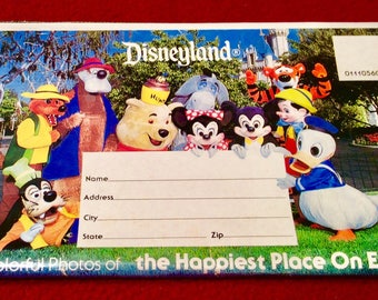 Vintage Disneyland 26 Photo Souvenir Postcard Packet