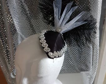 Black and silver facinator