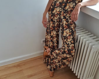 70s jumpsuit / overall / romper / vintage jumpsuit / palazzo pants/flared pants /Extreme wide leg pants /Floral /wide leg /maxi pants / S-M