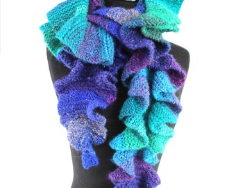 KNITTING PATTERN - Increasing Waves Garter Stitch Scarf With Short Rows