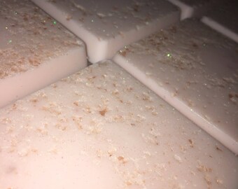 Coconut & Pink Himalayan exfoliating bar