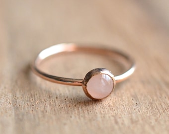 Rose Quartz RIng // Rose Gold Rose Quartz Ring // Rose Gold Ring // Rose Quartz Stacking Ring // 14K Rose Gold Filled Rose Quartz Ring