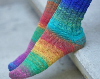 Hand knitted women wool Socks colorful striped autumn fashion green red unisex Noro rainbow