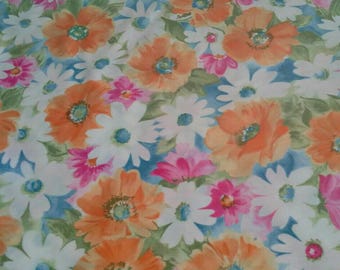 Pretty Floral Silky Print Fabric 1 2/3 Yards X0891 Scarfs, Apparel, Clothing
