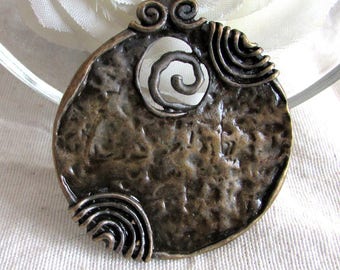 Large round pendant stylized metal bronze 53 mm sold without chain