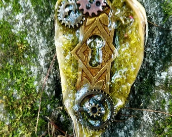 Lock and Gears Pod Pendant