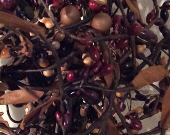FREE SHIPPING!! - Pip Berry Garland-Mixed Berry Garland-Primitive Garland--Primitive Decor--Rustic Decor