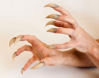 Sabretooth/Beast/Monster/Teen Wolf/Werewolf/Venom Claws - Comfortable and Easy to Apply!