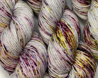Hand dyed sock yarn, superwash merino & nylon, 463 yds / 100 grams. Great for knitting, crocheting, weaving