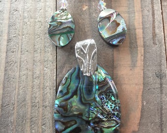 Abalone Shell Pendant and Earrings| Abalone Necklace| Abalone Earrings| Abalone Jewelry| Paua Shell Jewelry| Shell Jewelry| Blue green jewel
