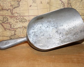 Vintage Metal Scoop - item #2485