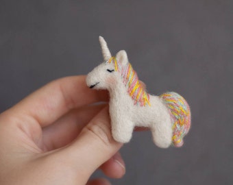 Kawaii Unicorn pin Fairytale rainbow brooch Sister Birthday Magic jewelry Gift for girlfriend Needle felt Baby shower Unicorn party Sweet 16
