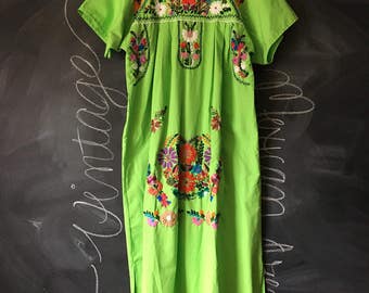 Vintage Green Mexican Embroidered Dress Size L