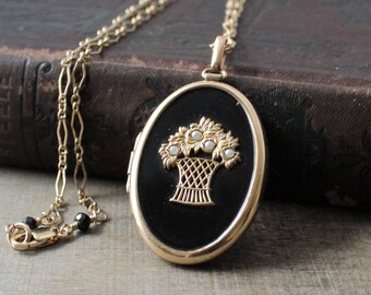 Gold Enamel Locket Necklace, Large Gold Locket, Gold Oval Locket, Gold Picture Locket, Heirloom Jewelry, Unique Locket, Gold Photo Locket