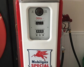 Vintage Restored Mobile Gas Pump