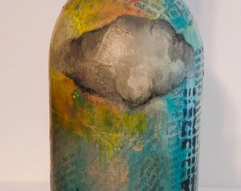 Abstract cityscape wine bottle