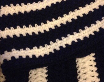Navy blue/white hat & scarf set