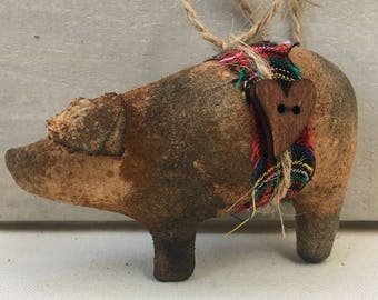 primitive pig ornaments - Christmas ornaments - animal ornaments - holiday ornaments - primitive ornaments - spotted hog - pig decor