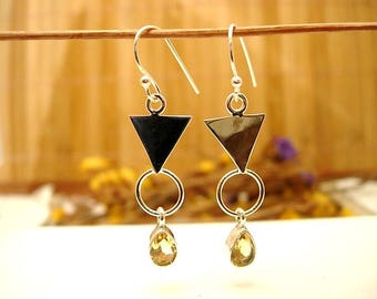 Earrings in silver and Citrine.