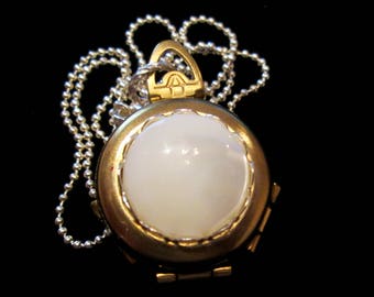 Vintage 4 Picture Locket Silver and Gold - Mother of Pearl