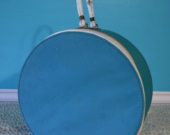 Round Turquoise and White Zipping Train Box * Early Travel Luggage * Zipping Hat Box * Vintage Travel * Retro Luggage * Turquoise Train Case