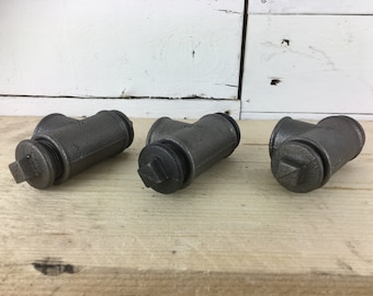 Sennen : Steampunk industrial drawer pulls.