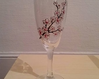 Painted champagne flute: the cherry blossoms