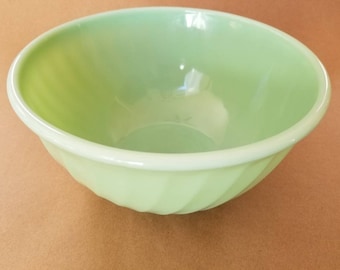 Vintage 9" Swirl Fire King Jadite Mixing Bowl