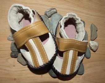 Soft sole leather sandals, baby & toddler, handmade shoes, kids moccasins, baby gift, booties, flexible and lightweight, first walking